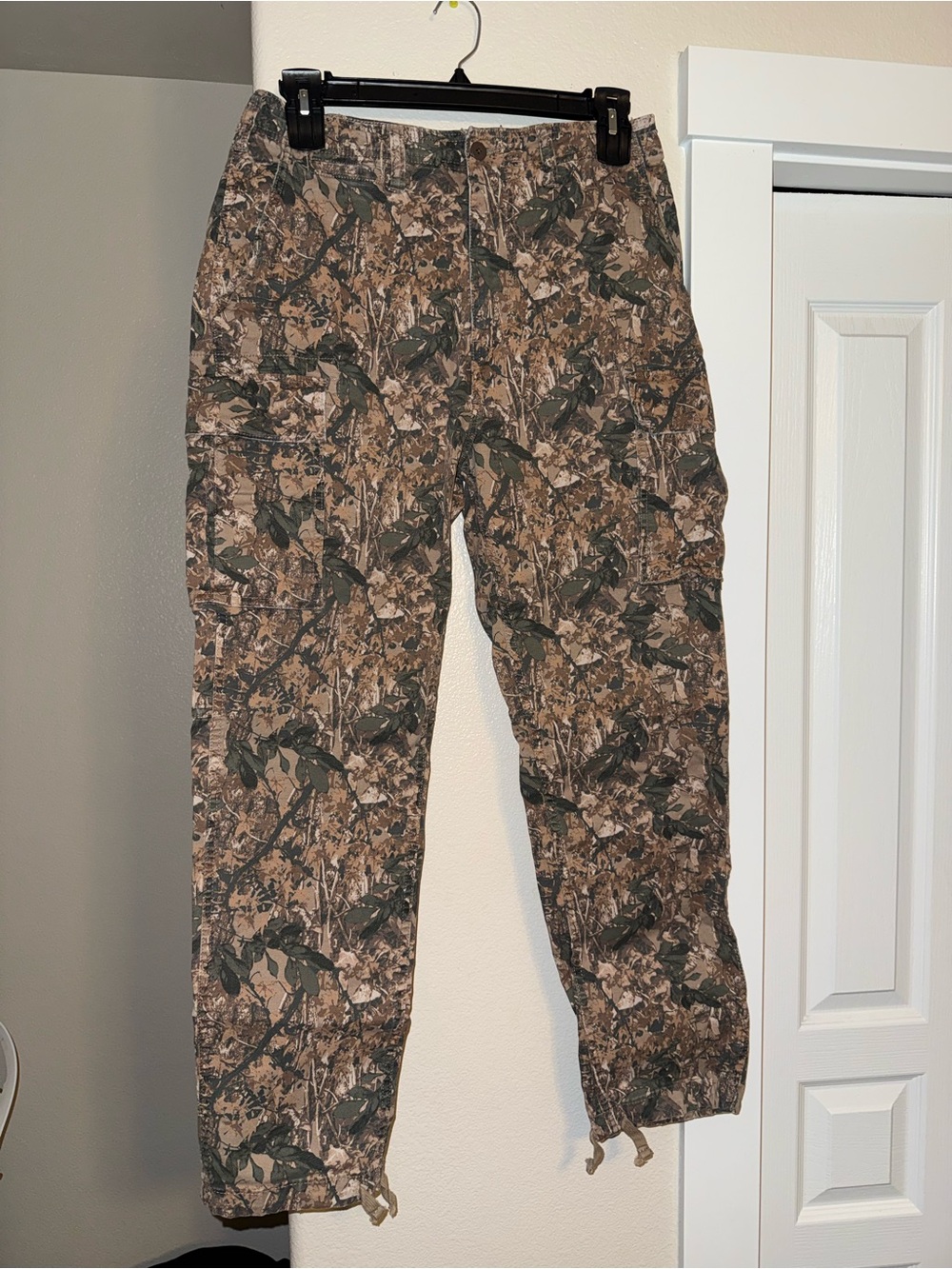 “American Eagle Flex Lived-In Cargo Pant”